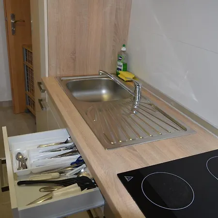 Gaestehaus La Madonnina Апартаменты *