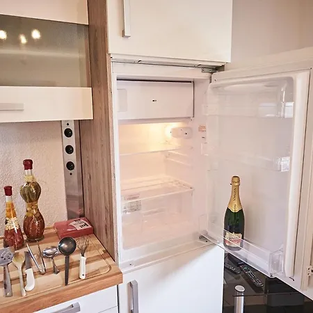 Апартаменты Gaestehaus La Madonnina Бад-Брайзиг