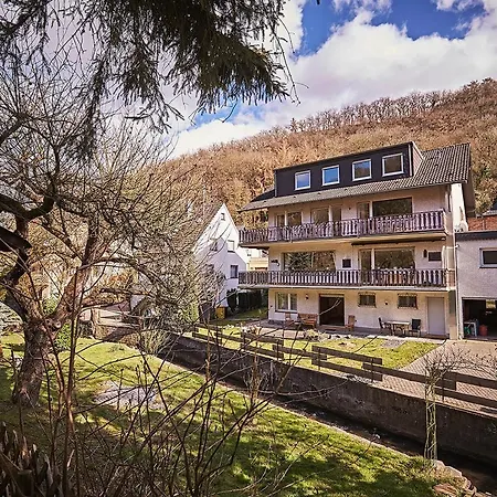 Gaestehaus La Madonnina Апартаменты *