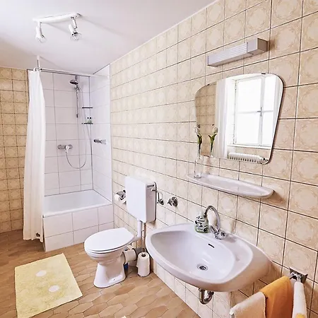 Gaestehaus La Madonnina Апартаменты *